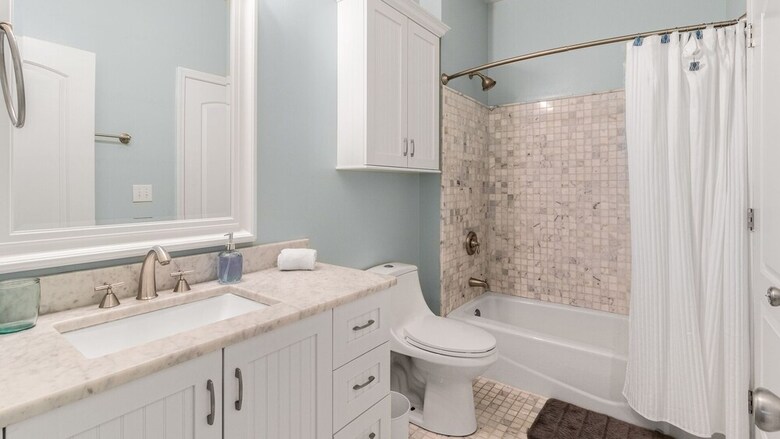 4 Bedroom, Parkside Terrace Lane