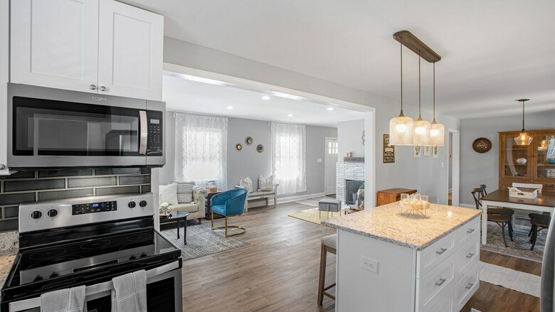 3 Bedroom, Tyvola Road