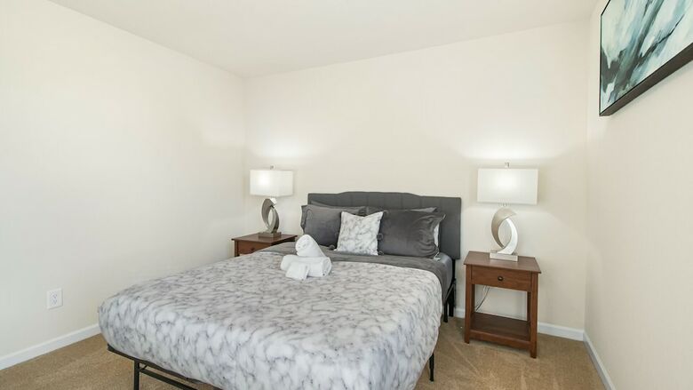 4 Bedroom, Ellingford Road