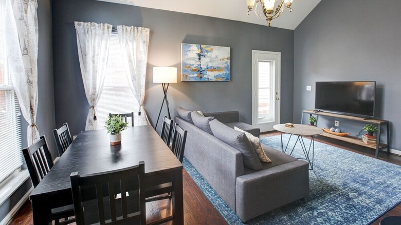 4 Bedroom, Parkside Terrace Lane