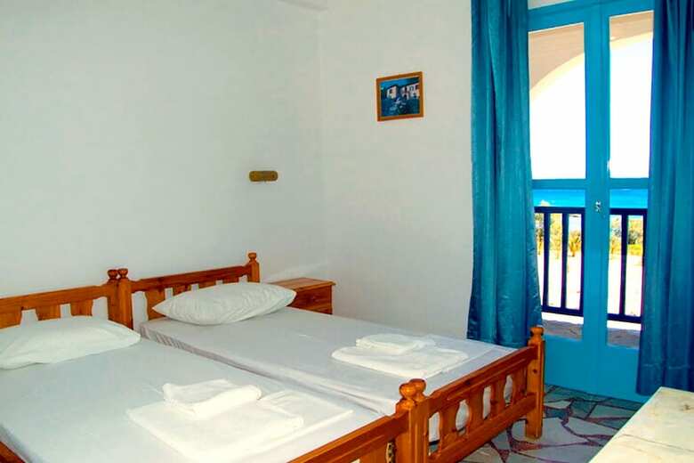 Finikas Hotel