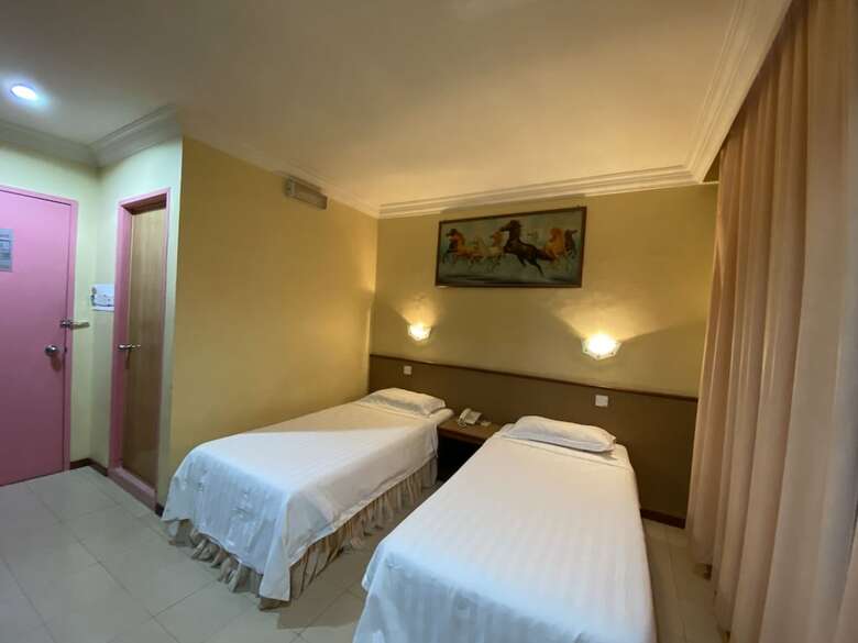 Oyo 89958 Hotel Umimas