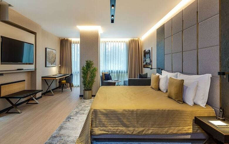 Hotel Broyt Suites