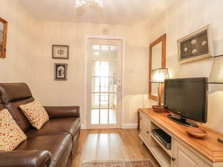 Lovely 1-bed Studio Cottage With Sauna