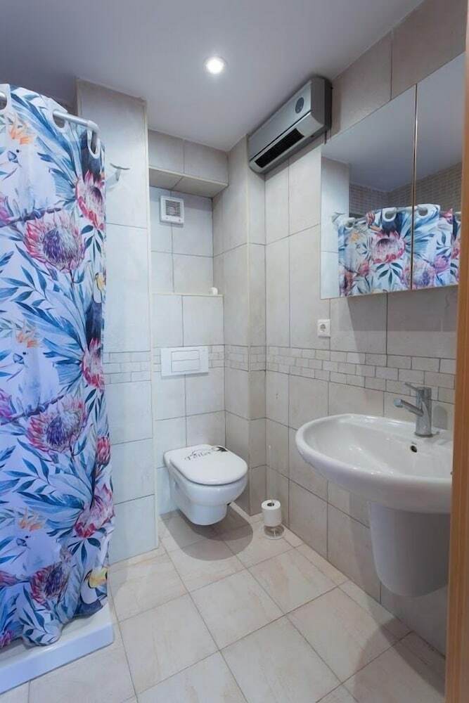 Regina Maris Apartment