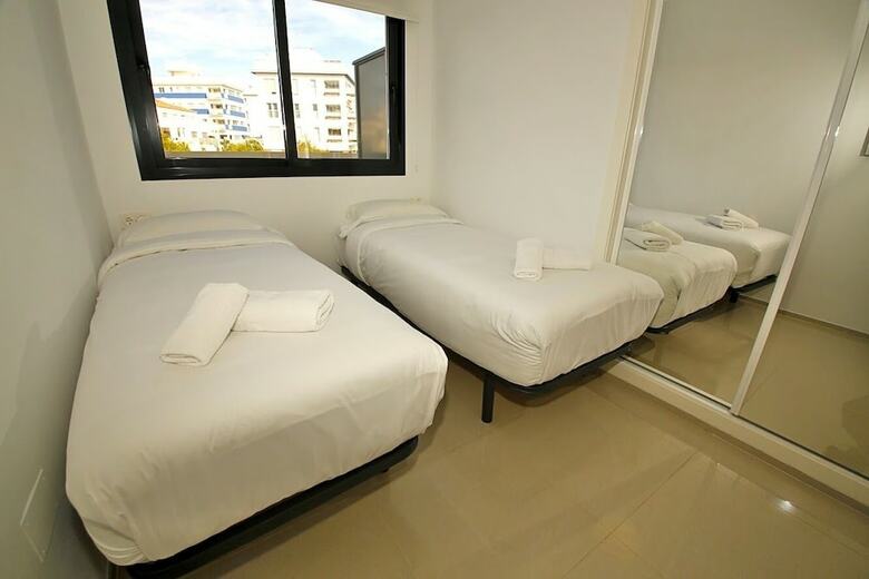 Pepper Street Apartment