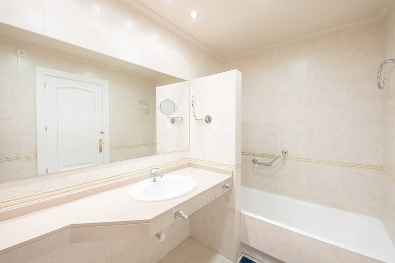 Luxury City Apartment
