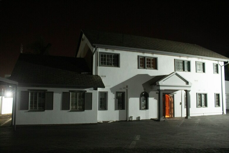 Bed & Breakfast Alicats Place Executive Lodge&conference