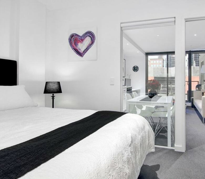 Apartamentos Readyset On Little Collins