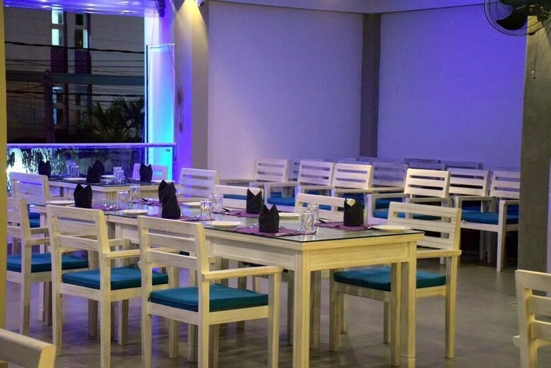Beach Corridor Hotel & Spa