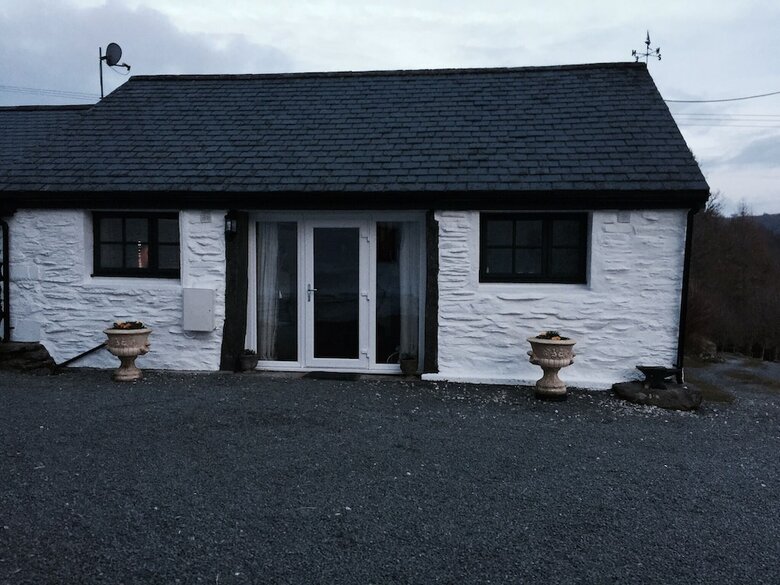Impeccable 2-bed Cottage Near Betws Y Coed