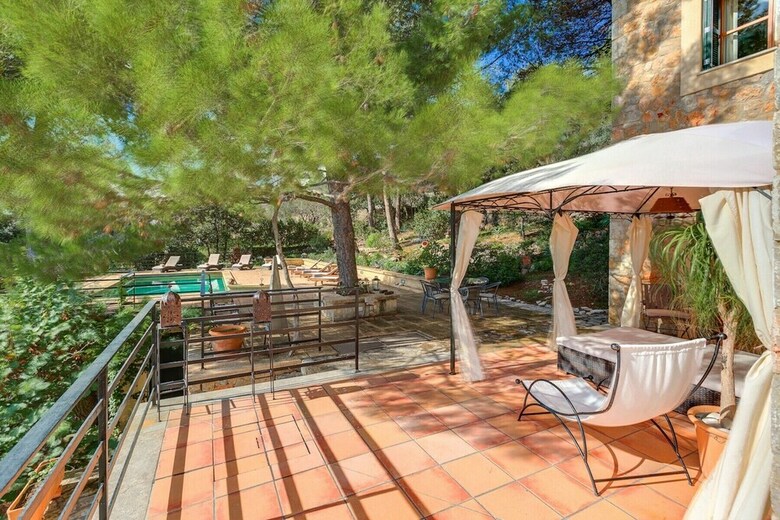 New! Villa Alaro By Priority