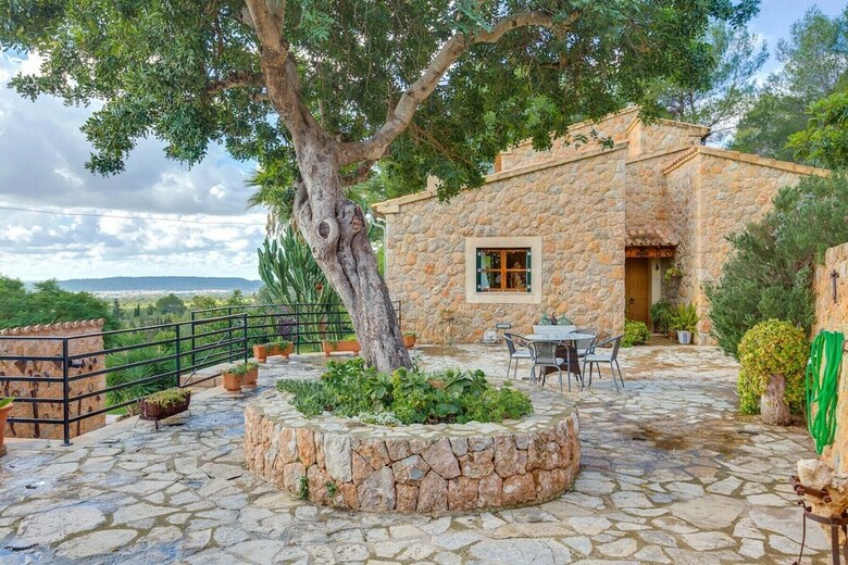 New! Villa Alaro By Priority