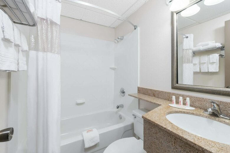 Hotel Days Inn By Wyndham Bismarck