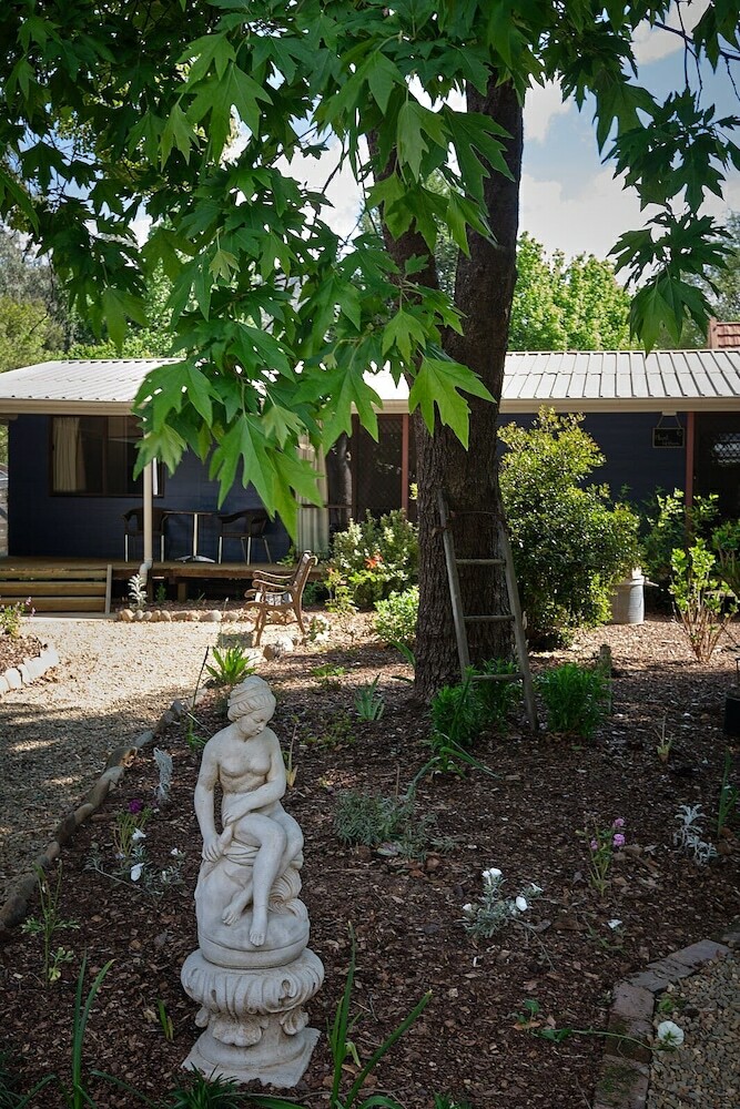 Hotel Edlin House