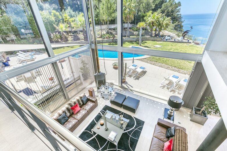 Villa Bay Blue By Priority
