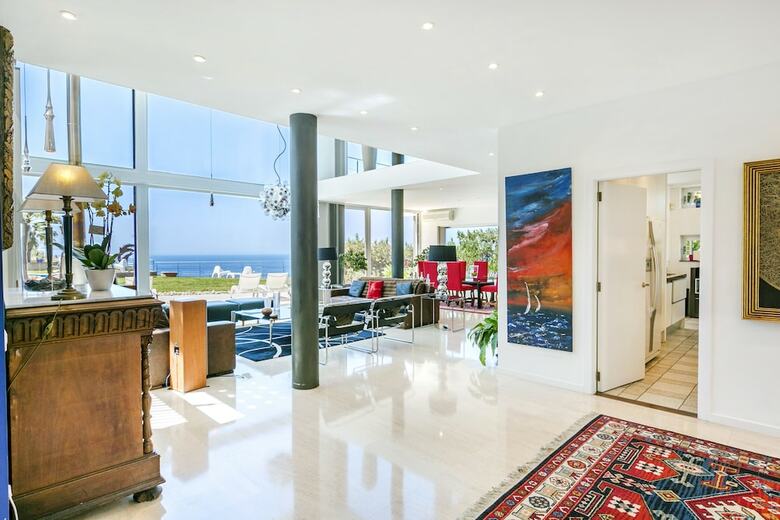 Villa Bay Blue By Priority