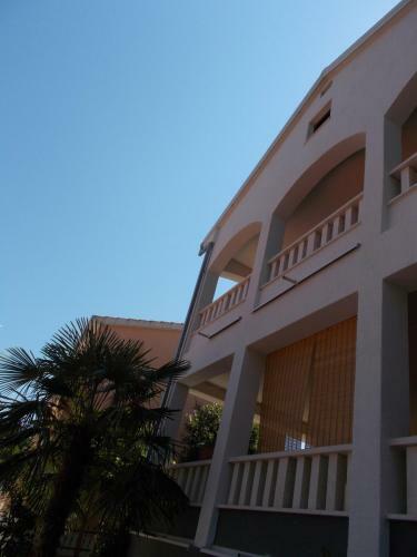Apartment Brigita Rogoznica