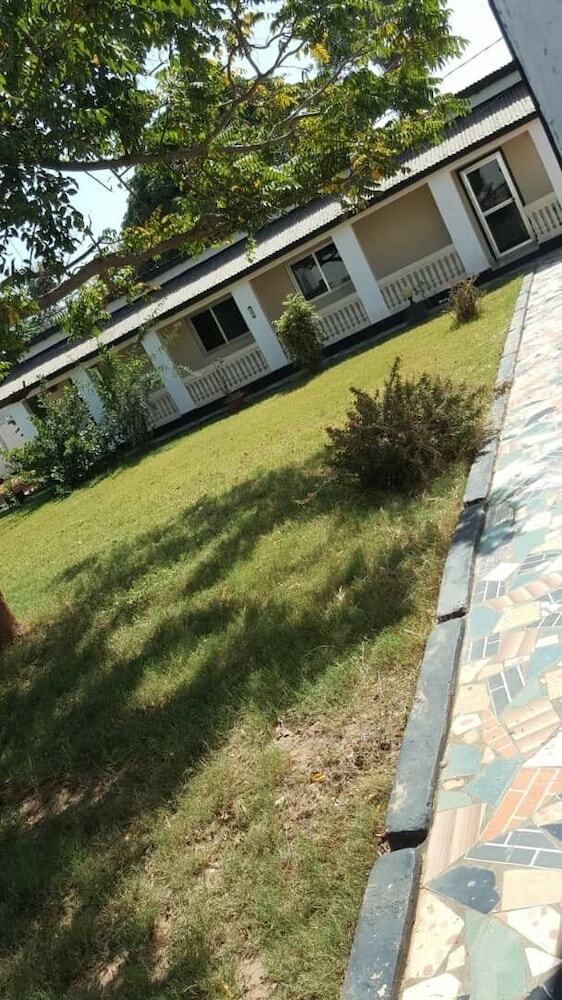 Hotel Bahamas Guest