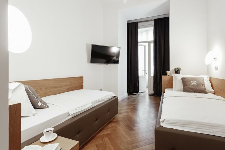 Royal Apartments Grecheskaya 25