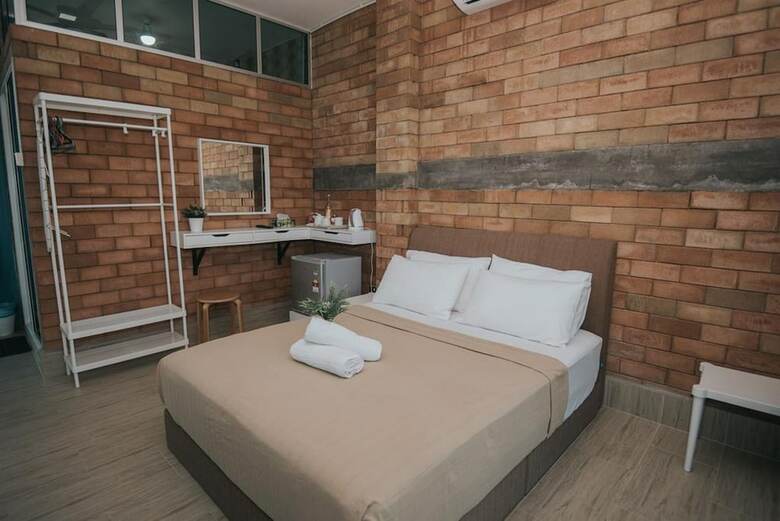 Hotel Ombak Deru Lodge
