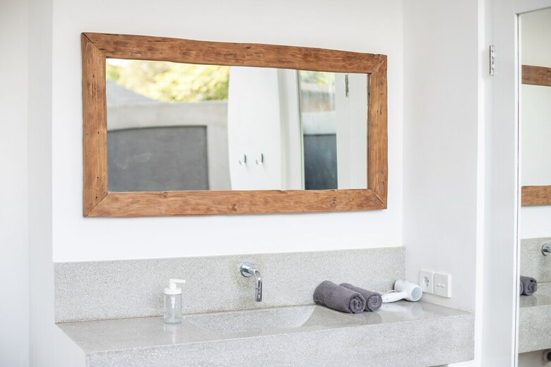 White Studio Villa
