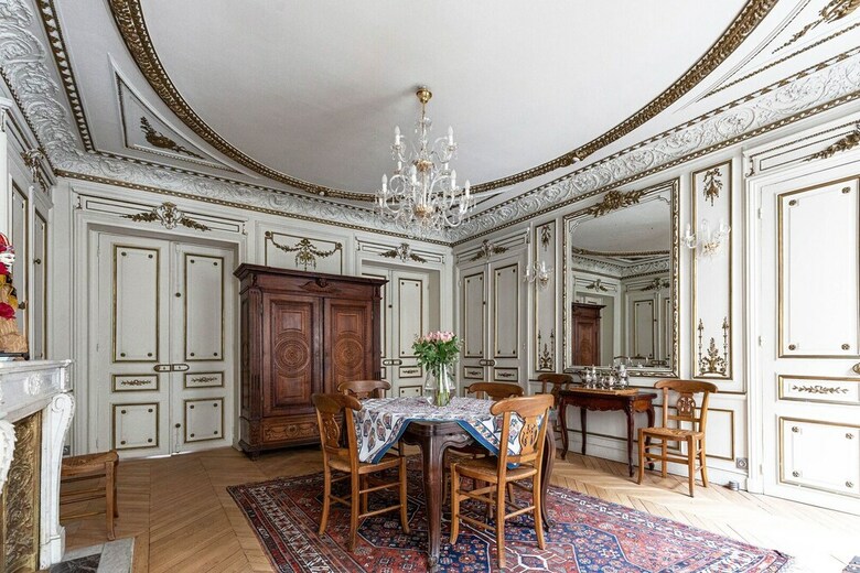 Apartamento Classical Features In The 9th