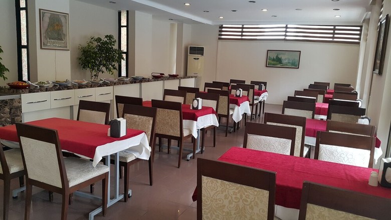 Yaman Life Hotel