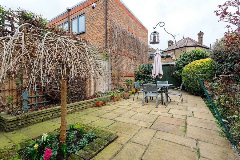 Timeless Style In South-west London