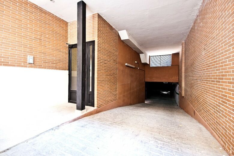 Apartamentos Charming Madrid Urgel