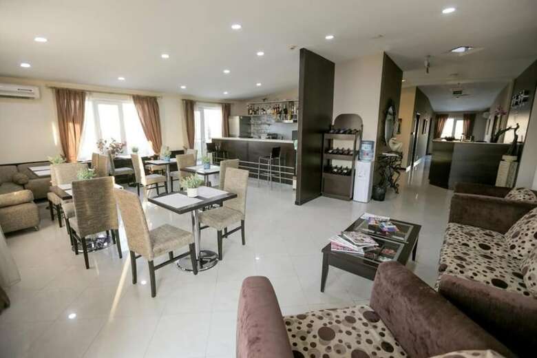 Check-in Terrace Hotel