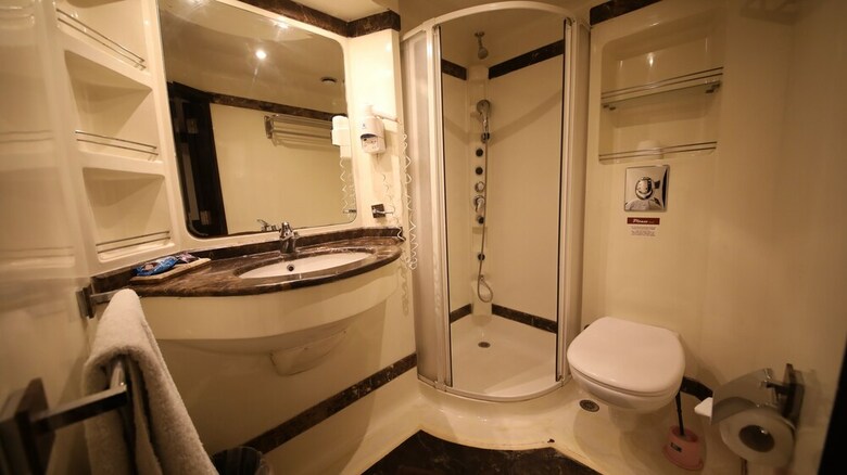 Hotel River Boat