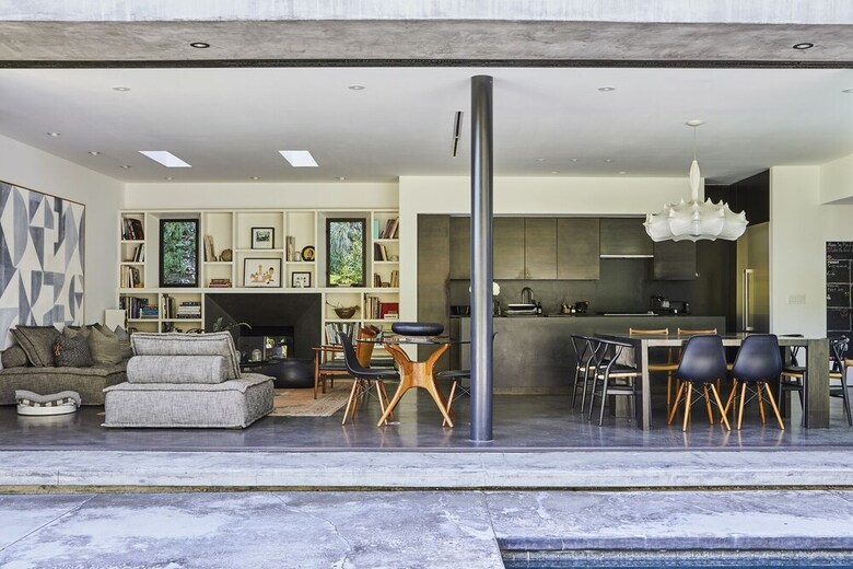 The Black House