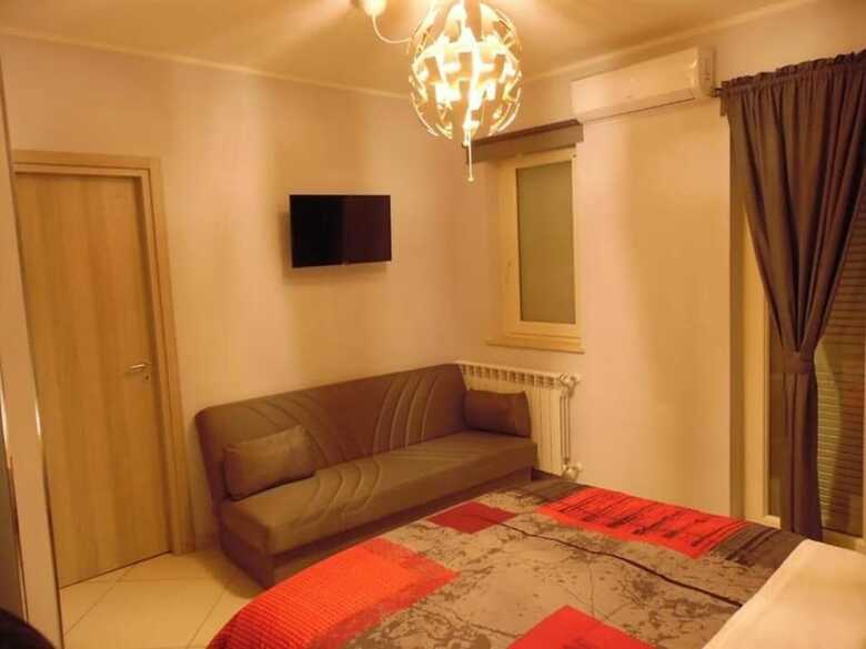 B&B White One