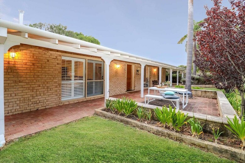 Seabreeze House