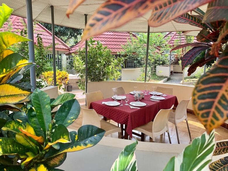 Mahina Paradise Hotel