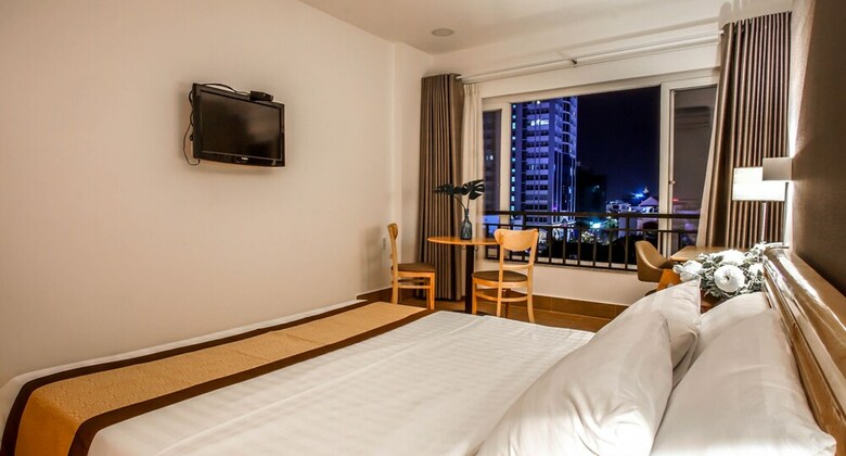 Artmio Hotel Apartment & Cafe