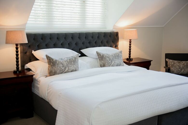 River Manor Boutique Hotel