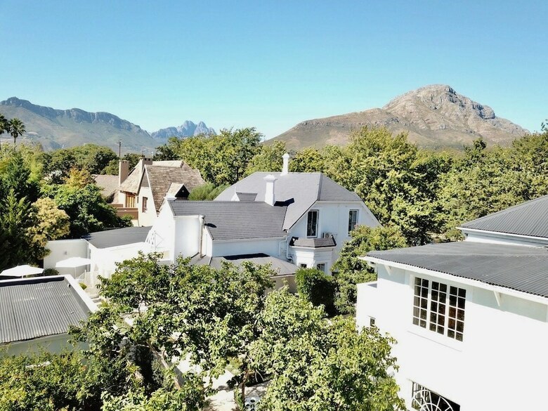 River Manor Boutique Hotel