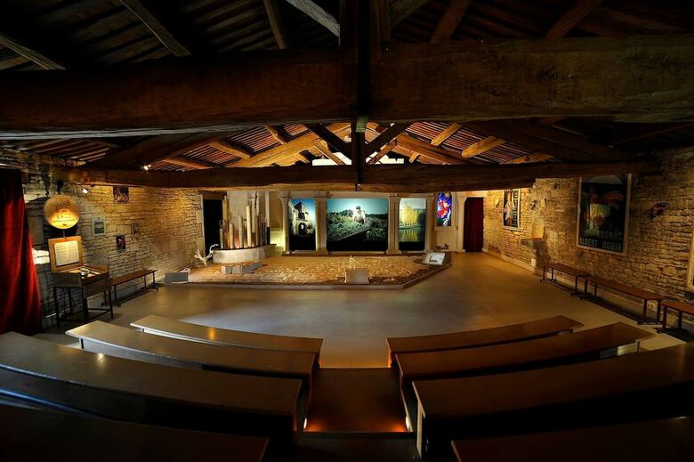 Hotel Le Logis Des Bessons