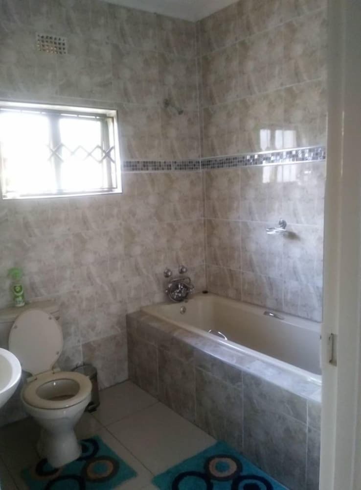 Hotel Premluv Guest House