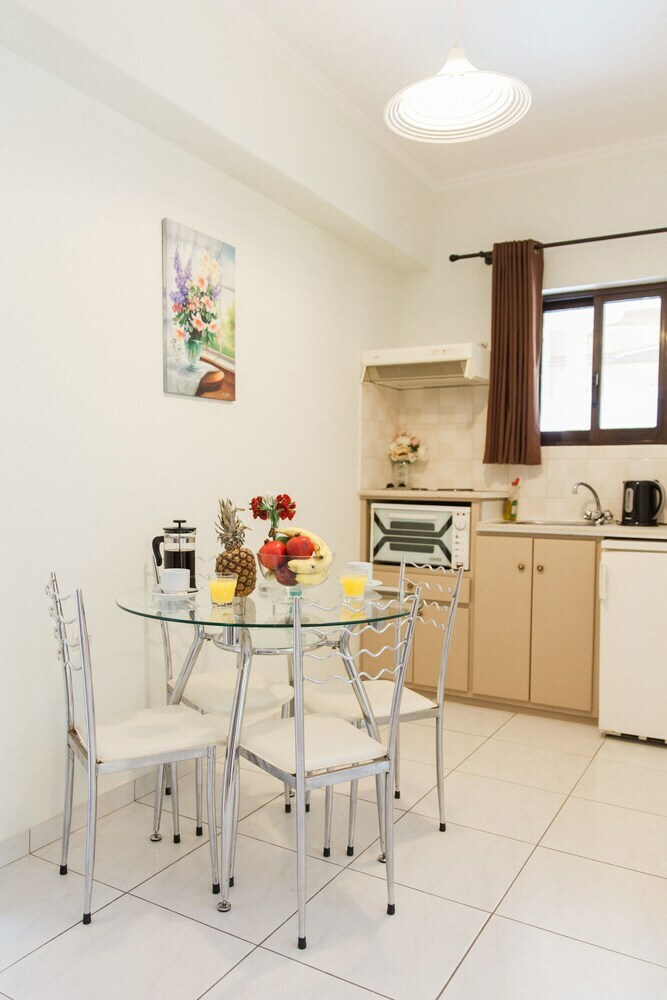 Aparthotel Aggelos Apartments