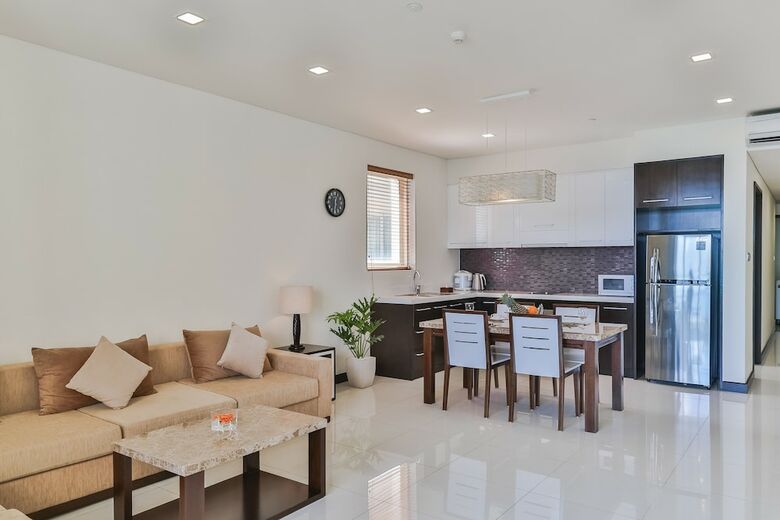 Aparthotel Ibeach Seaview Centre Apartment