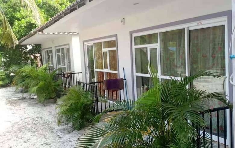 Hotel Beyond Beach Resort
