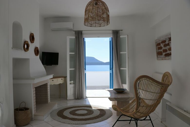 Grand Bleu Apartments