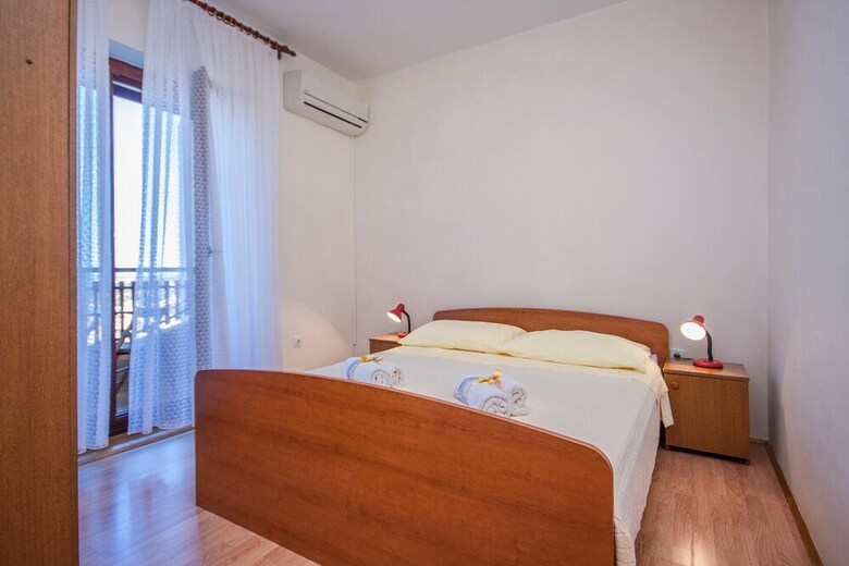 Hotel Apartments & Rooms Mikelin