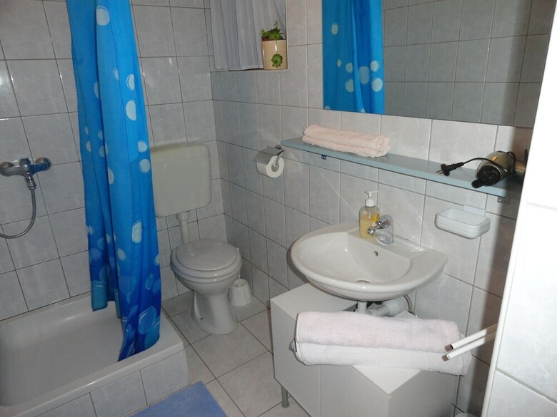 Apartmani Dragovi? Brodarica