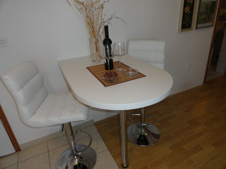 Apartmani Dragovi? Brodarica