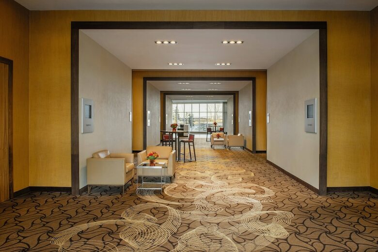 Hotel Courtyard By Marriott Calgary Airport