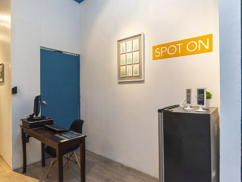Hotel Spot On 89833 Blue Avenue Backpackers